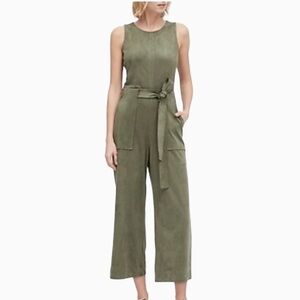 Banana Republic Vegan Suede Wide Leg Cropped Jumpsuit Sage Green Size 6